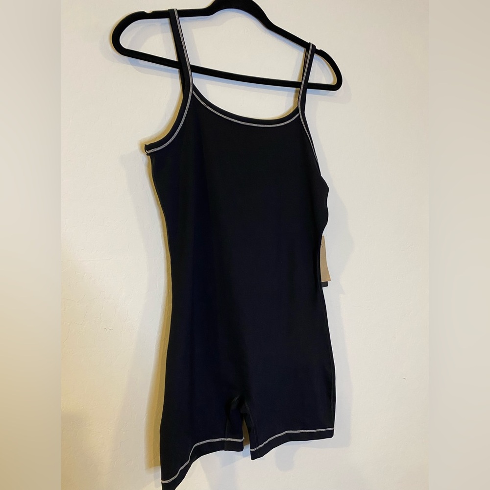 Nike Black and White Sports Romper - Picture 6 of 6